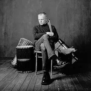 Portrait en noir et blanc de l'artiste GINTAUTAS GASCEVICIUS GINC