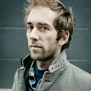 Photo de l'artiste nantais Mathias Delplanque