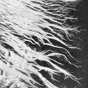 Pochette de l'album "Uprooted" de l'artiste Michel Banabila