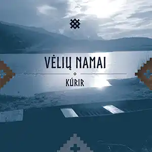 Pochette de l'album de VELIU NAMAI "Kúrir", un lac avec des montagnes bleus