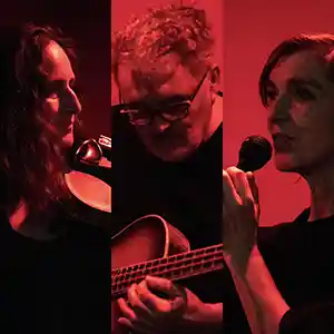 Photo du groupe Dream Baby avec Béatrice Temple, Dominique Quéffelec et Charles Eric Charrier