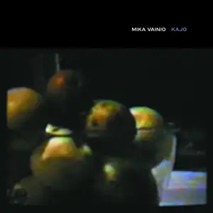 Pochette de l'album "Kajo" par l'artiste finlandais Mika Vainio
