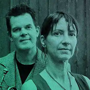 Photo des artistes Mimi Goese (du groupe Hugo Largo) et du trompettiste Ben Neill