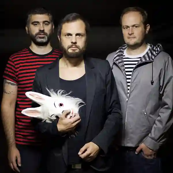 Photo du groupe NLF3 avec Fabrice Laureau, Nicolas Laureau et Jean-Michel Pirès.