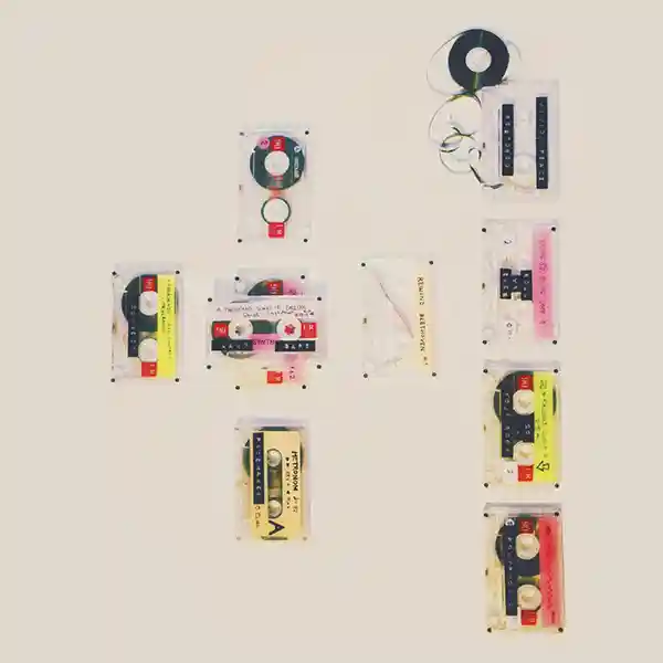 Pochette de l'album "Vivid Peace Restored" par l'artiste Stina Stjern