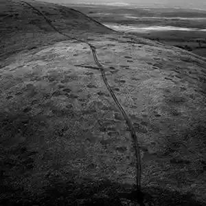 Pochette de l'album "Faults" par l'artiste Craven faults