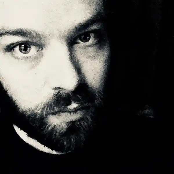 Photo de l'artiste ØjeRum alias Paw Grabowski
