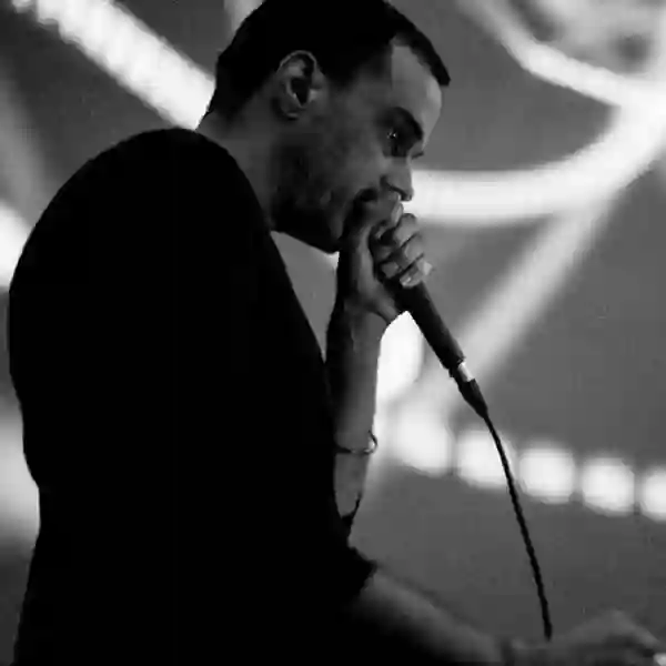 Photo de l'artiste Purgate (Frédéric Arbour) sur scène