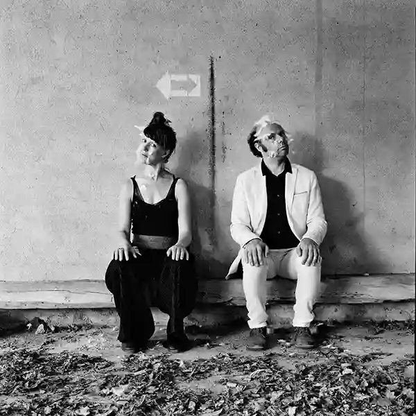 Photo du duo toulousain L’Oiseau Ravage (Charlène Moura / Marek Kastelnik)