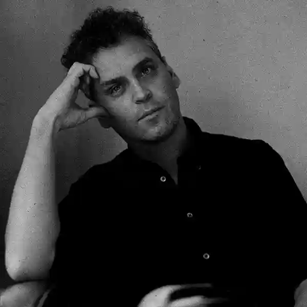 Photo de l'artiste James Ellis Ford