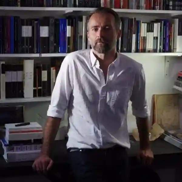 Photo de l'artiste CVX (Rupert Clervaux)